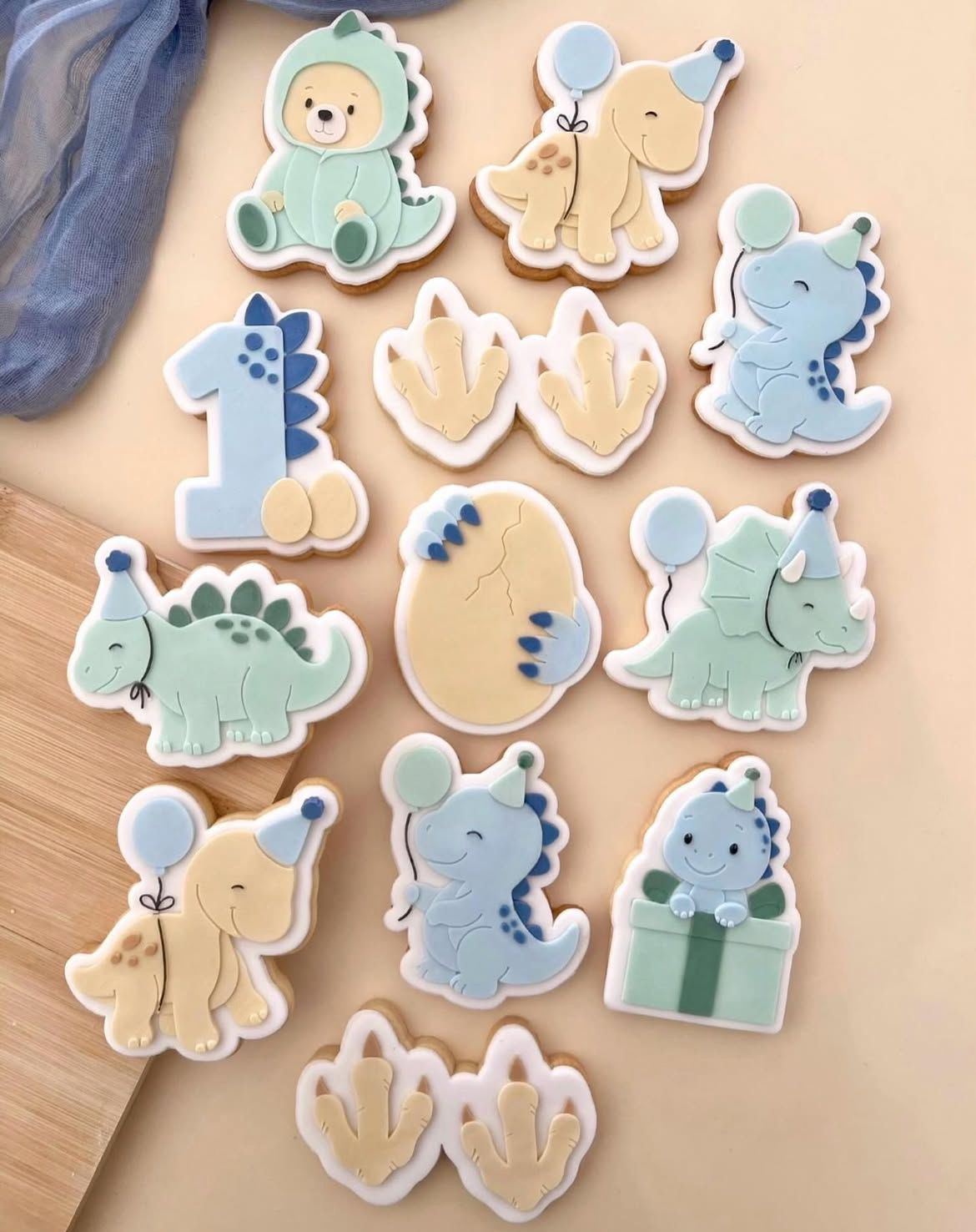 DINO DAY Ausstechform und Stamp KOLLEKTION