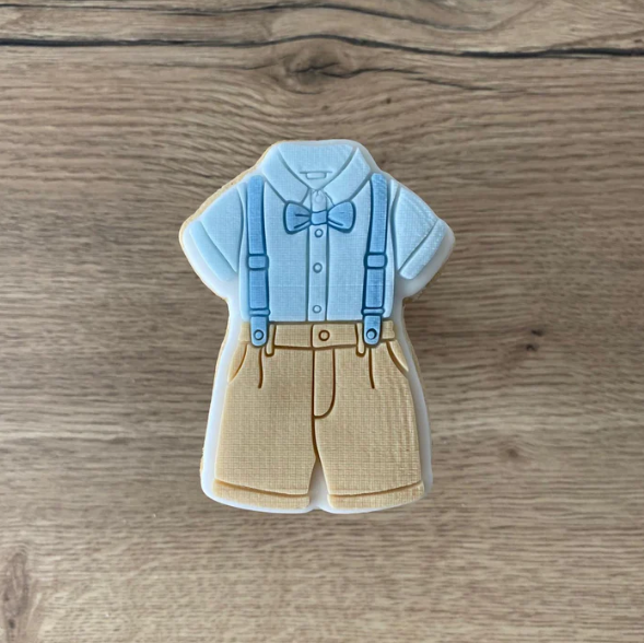 BABY 24 - Baby Jungenkleid (Ausstechform und Stamp)