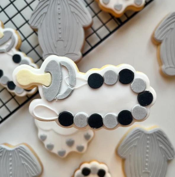 BABY 62 - Schnuller mit Kette (Ausstechform und Stamp)