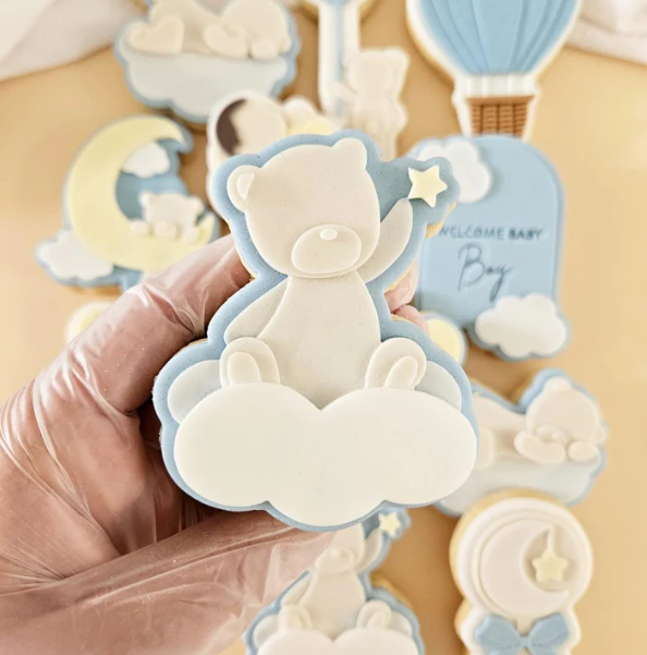 BABY (2) 1 - Teddybär auf Wolke (Ausstechform und Stamp)