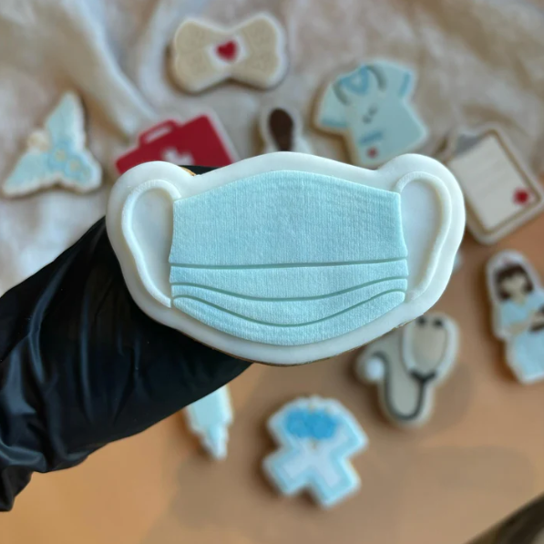 KRANKENSCHWESTER 10 - Maske (Ausstechform und Stamp)