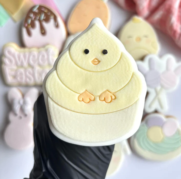 OSTERN 43 - Oster-Cupcake (Ausstechform und Stamp)