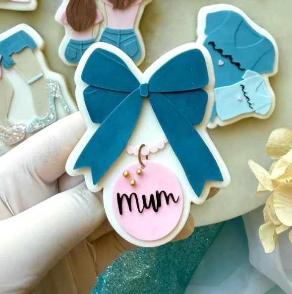 MUTTERTAG - 46 Mama-Armband (Ausstechform und Stamp)