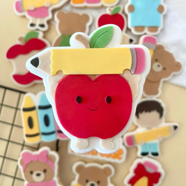 SCHULE / SCHOOL 16 - Apfel mit Bleistift (Ausstechform und Stamp)