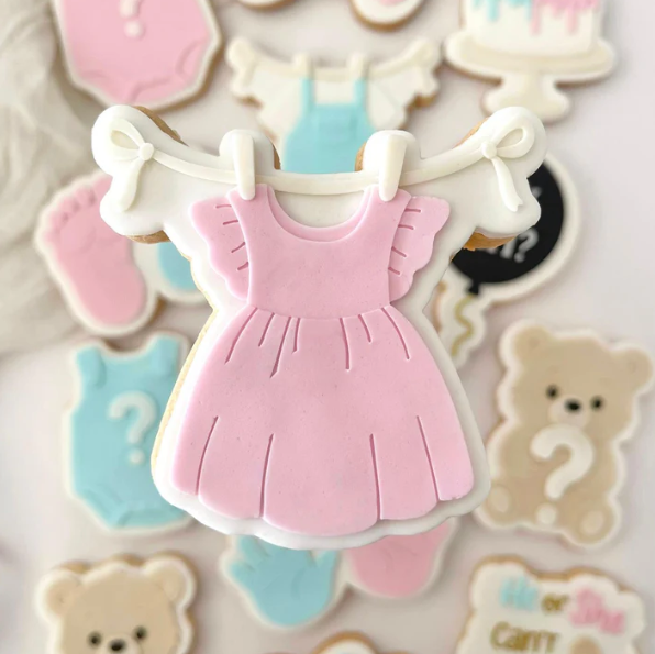 GENDER REVEAL 4 - Mädchenkleid (Ausstechform und Stamp)
