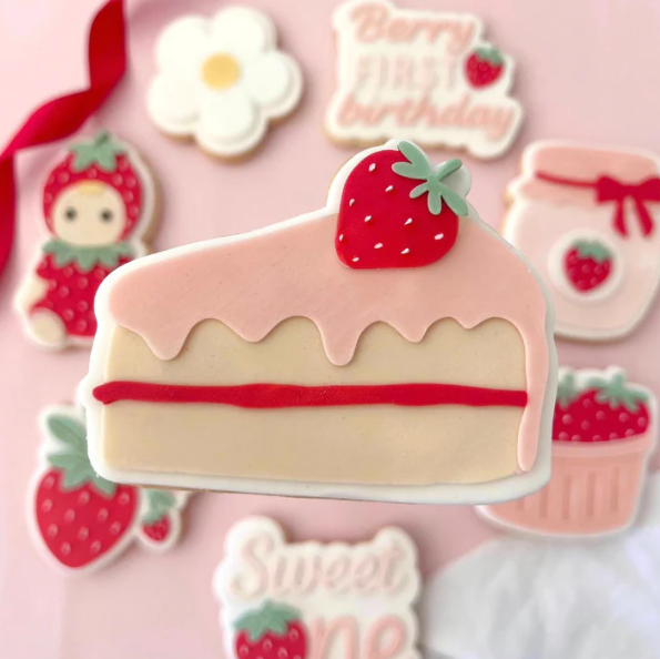 ERDBEERE (2) 15 - Ein Stück Kuchen (Ausstechform und Stamp)