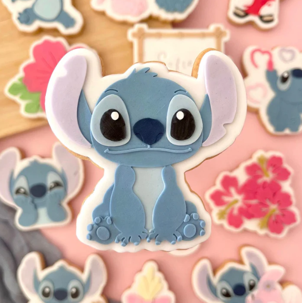 STITCH 16 - Stitch im Sitzen (Ausstechform und Stamp)