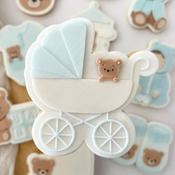 BABYBÄR 9 - Kinderwagen mit Teddybär (Ausstechform und Stamp)
