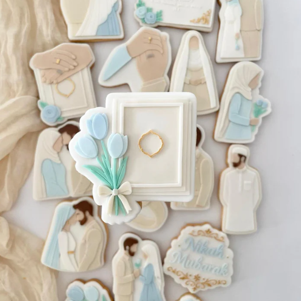 NIKAH 13 - Buch und Blumen