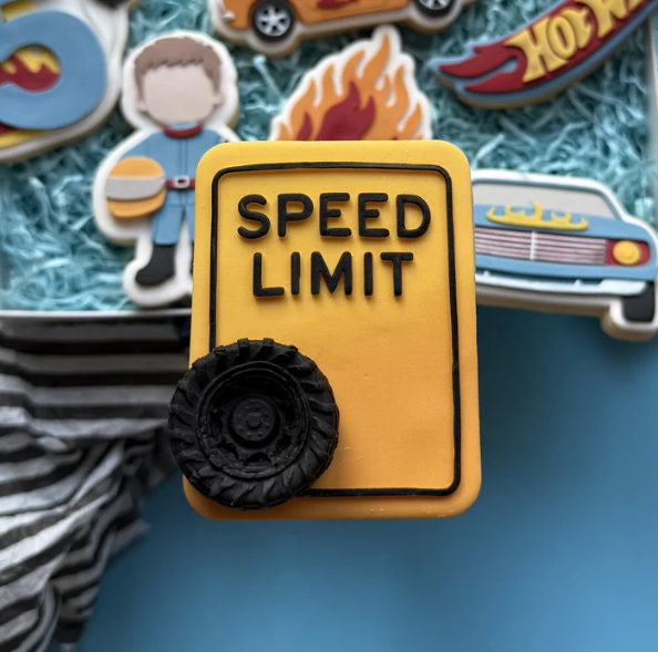 HOTWHEELS 12 - Speed Limit