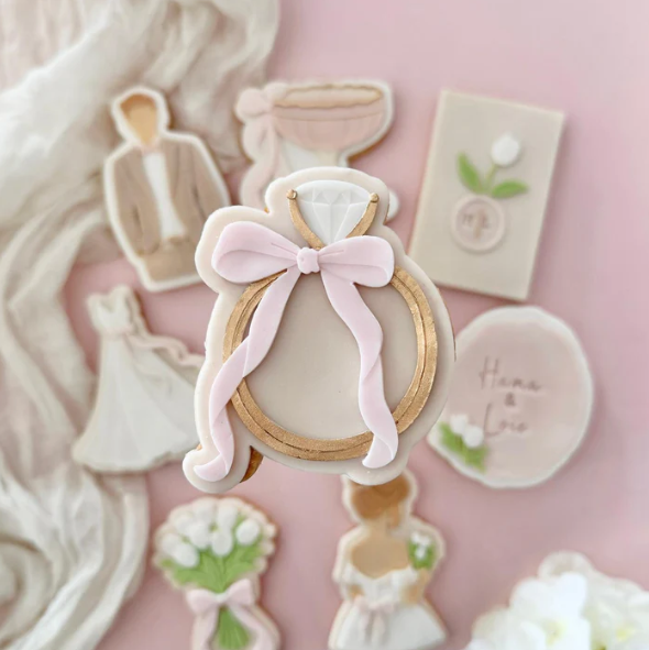 HOCHZEIT 81 - Ring mit Knoten