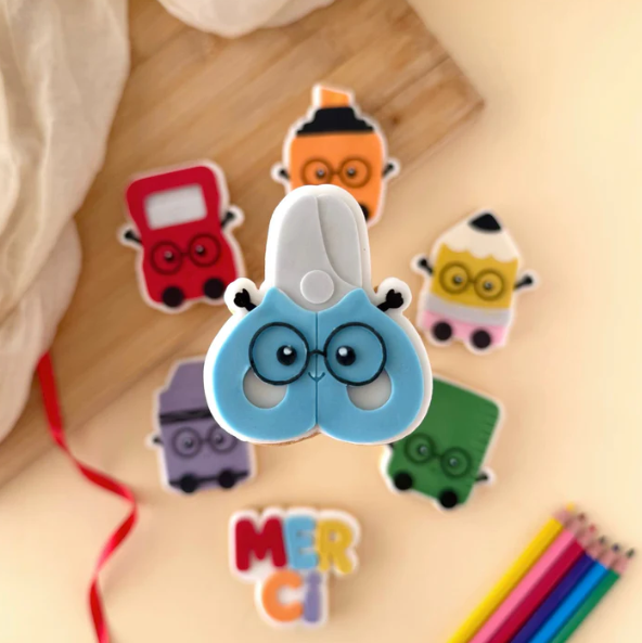 SCHULE / SCHOOL 52 - Schere - MINI