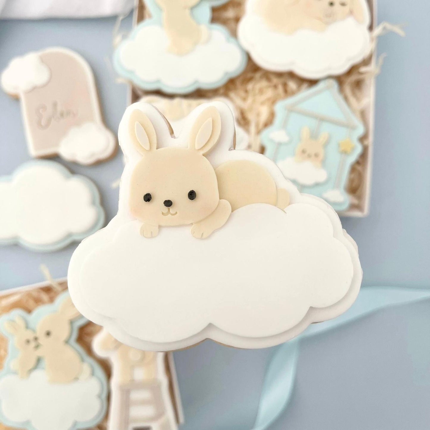 WOLKENHASE 1 - Kaninchen auf Wolke (Ausstechform und Stamp)