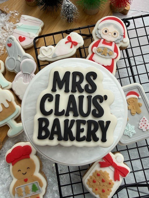 WEIHNACHTEN 2025 - 72 MRS CLAUS BAKERY