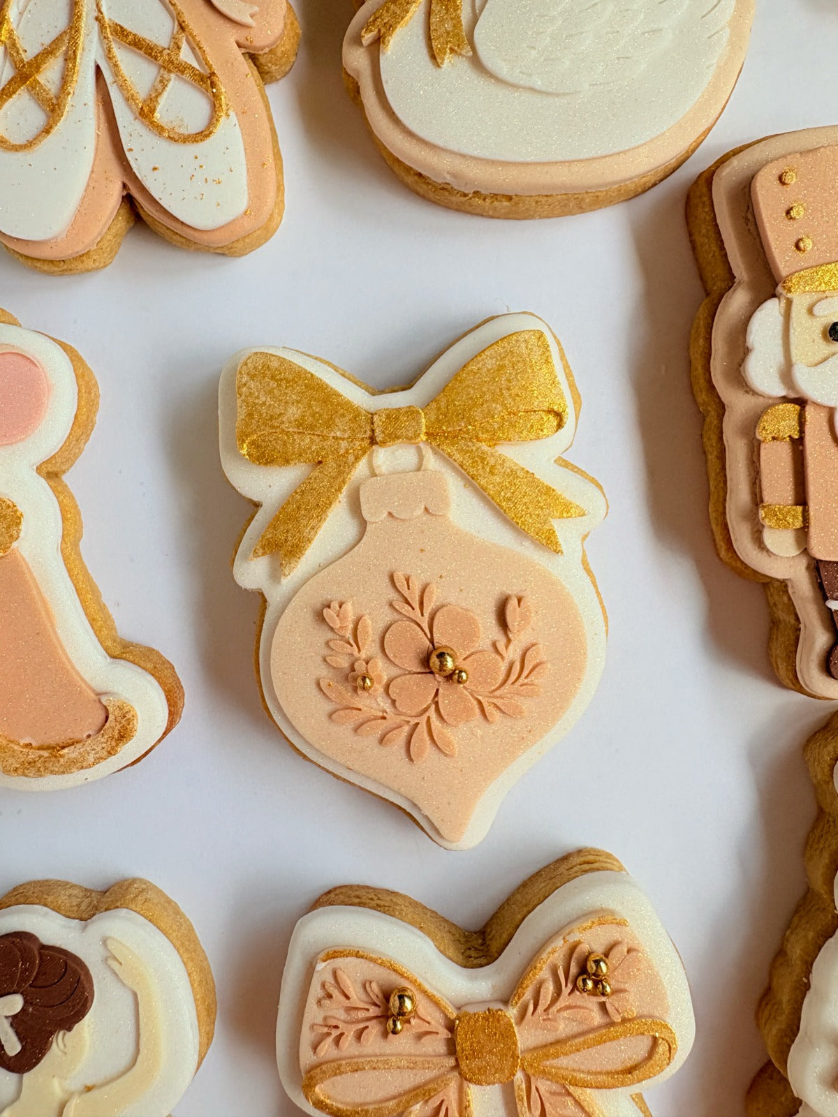 WEIHNACHTEN 2025 - 53 Tannenball