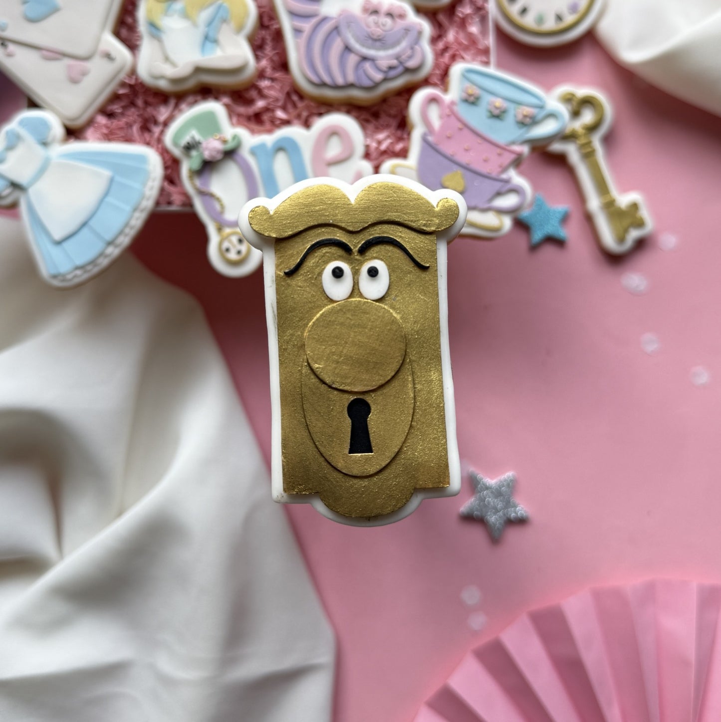 ALICE 6 - Schloss (Ausstechform und Stamp)