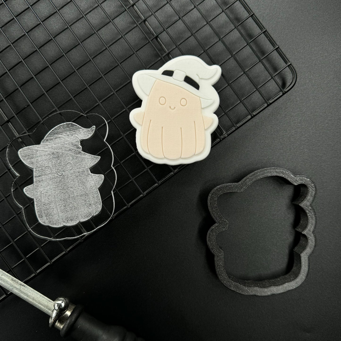 HALLOWEEN 16 - Geist (Ausstechform und Stamp)