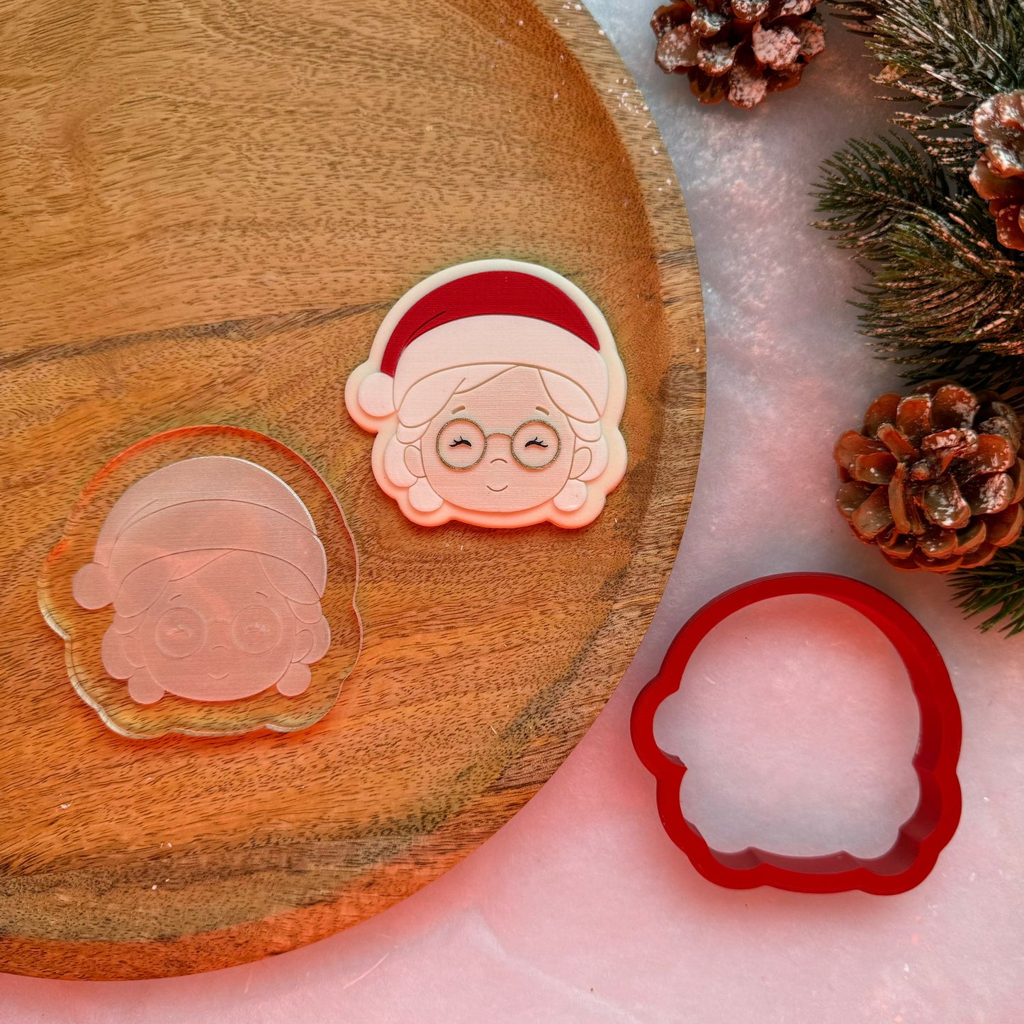 WEIHNACHTEN 2 - Mutter Weihnachten (Ausstechform und Stamp)