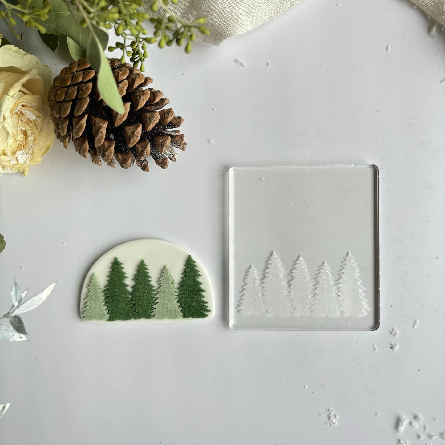 WINTERTIERE 20 - Waldmuster (Ausstechform und Stamp)