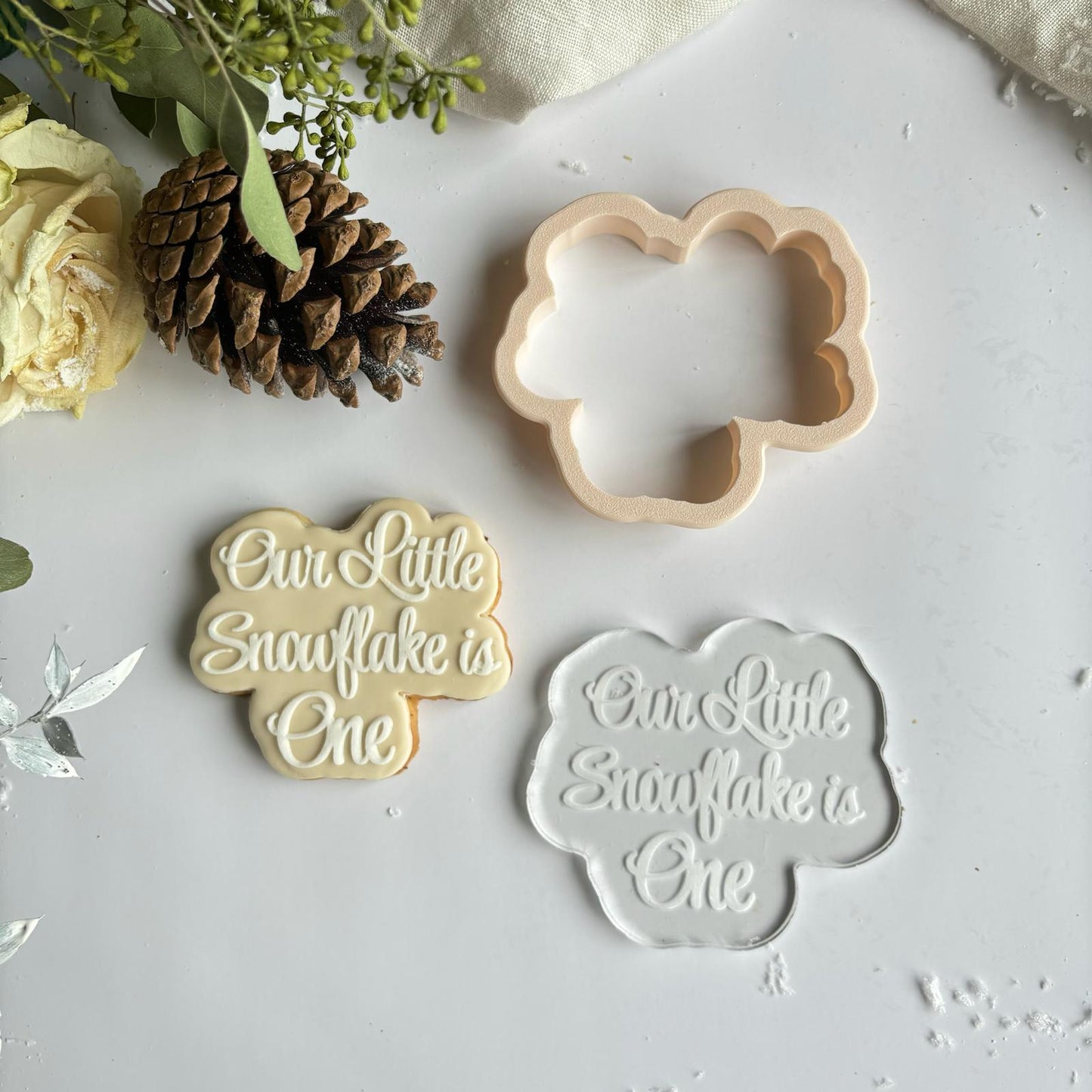 WINTERTIERE 17 - Schneeflocke ist eine davon (Ausstechform und Stamp)