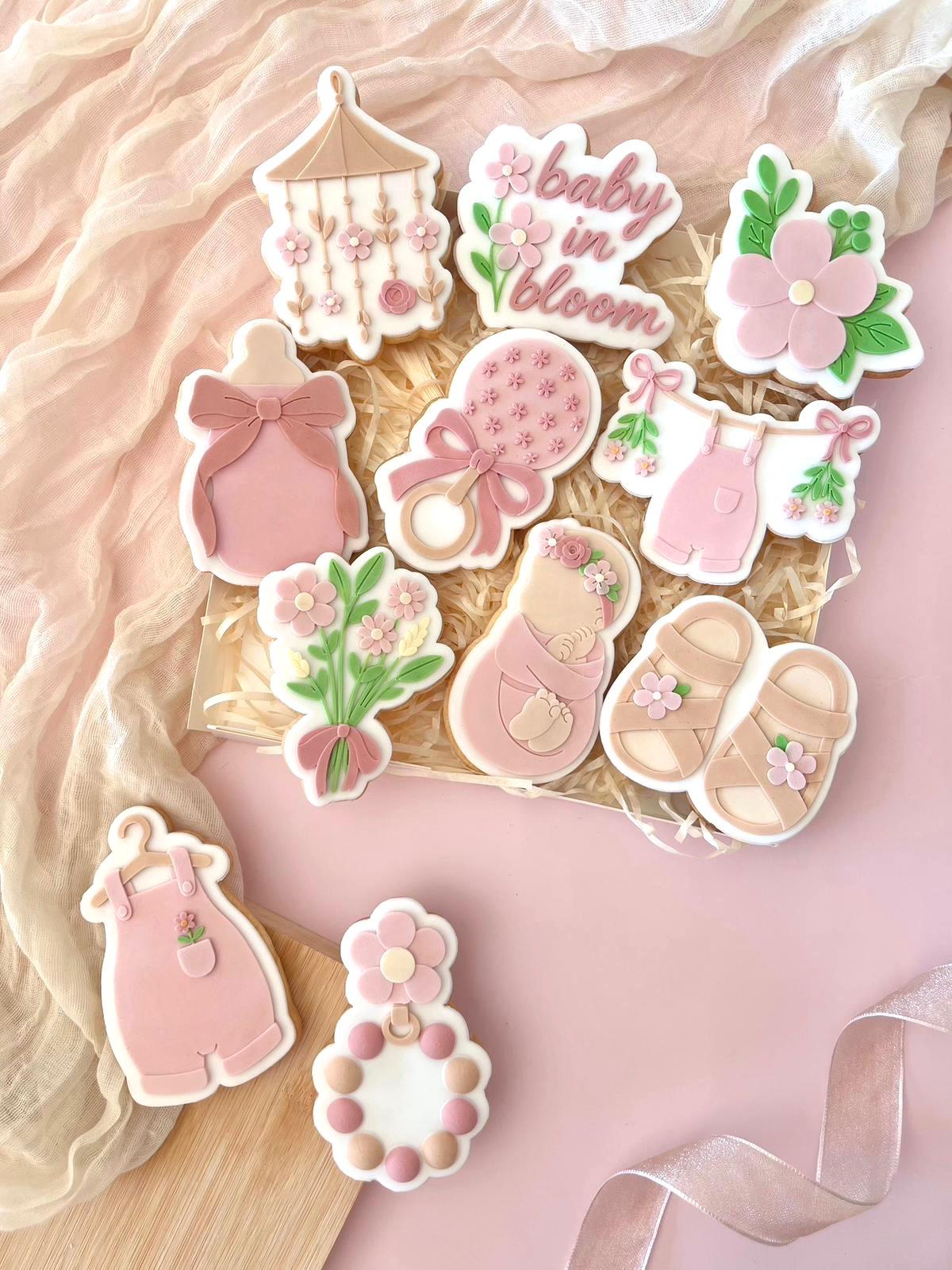 BABY IN BLOOM Ausstechform und Stamp KOLLEKTION