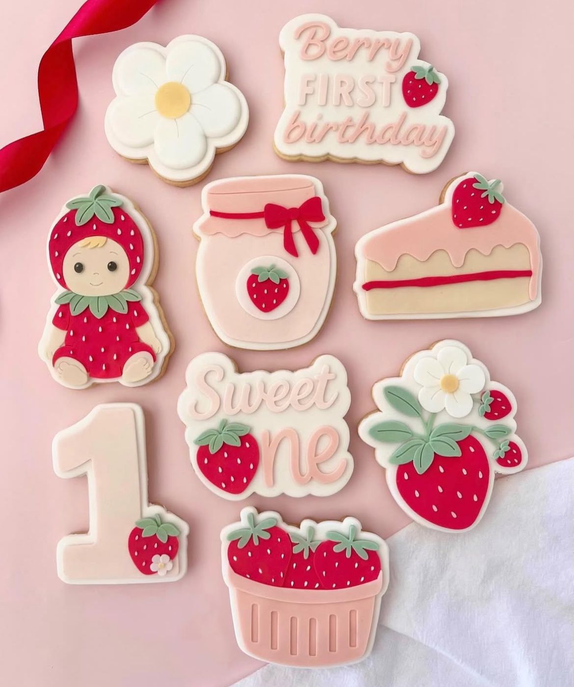 ERDBEERE (2) Ausstechform und Stamp KOLLEKTION