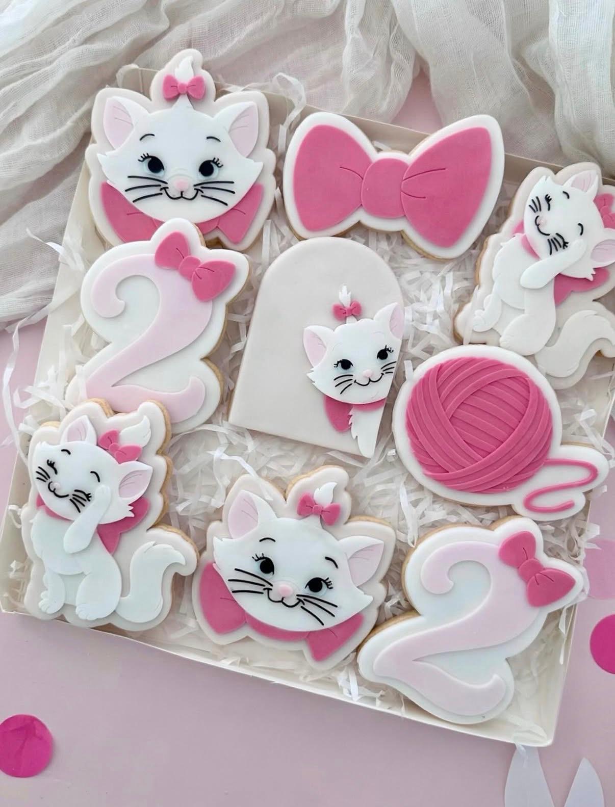 ARISTOCATS Ausstechform und Stamp KOLLEKTION