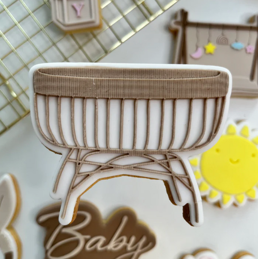 BABY 47 - Babybett (Ausstechform und Stamp)