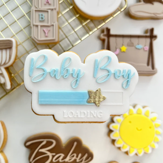 BABY 82- Baby Junge wird geladen (Ausstechform und Stamp)