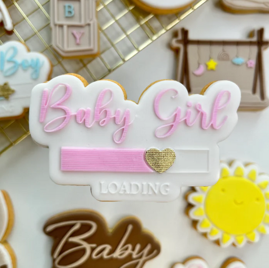 BABY 83- Baby Mädchen wird geladen (Ausstechform und Stamp)