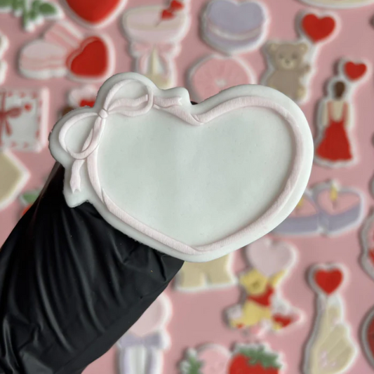 VALENTINSTAG 25 - Herzband (Ausstechform und Stamp)