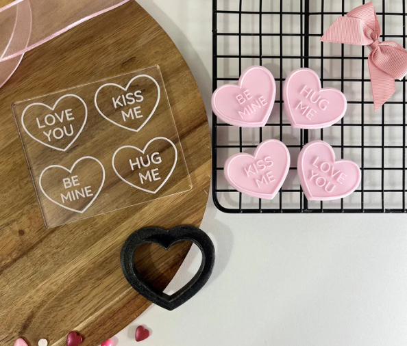 VALENTINSTAG 64 - Mini-Süßigkeitsherzen (Ausstechform und Stamp)