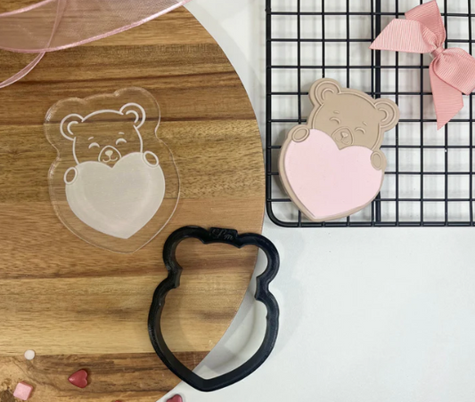 VALENTINSTAG 67 - Teddybär-Herz (Ausstechform und Stamp)