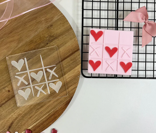 VALENTINSTAG 72- Tic Tac Toe (Ausstechform und Stamp)