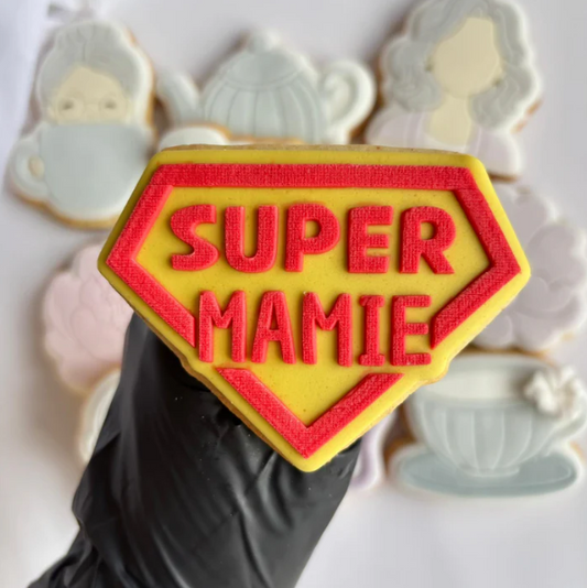 GROßMUTTERTAG 5 - Super Oma (Ausstechform und Stamp)
