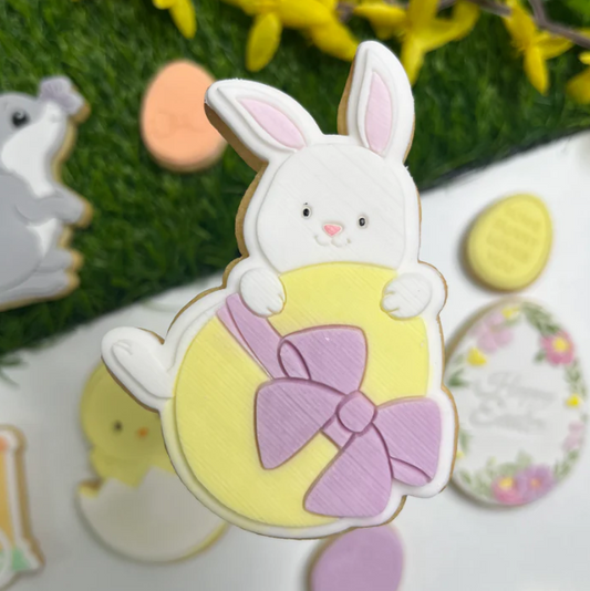 OSTERN 3 - Hase mit Ei (Ausstechform und Stamp)