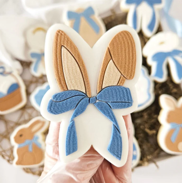 OSTERN 61 - Hasenohren mit Schleife (Ausstechform und Stamp)