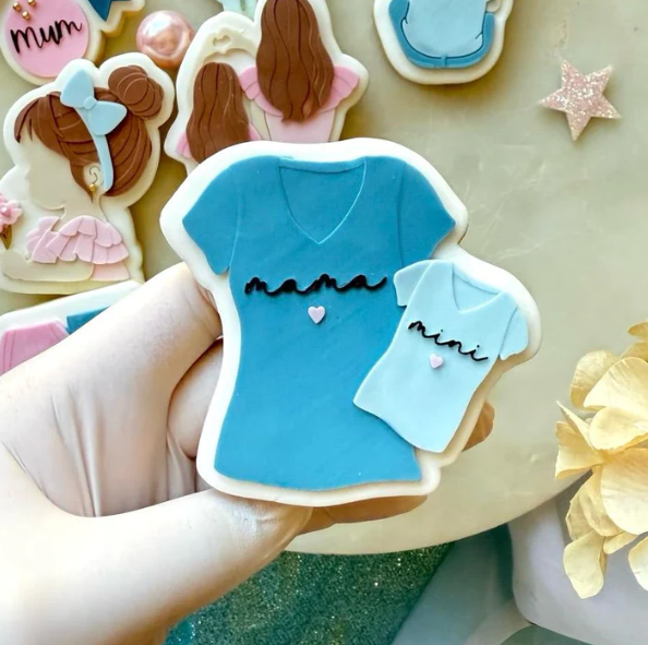 MUTTERTAG - 44 Mama Mini Shirts (Ausstechform und Stamp)
