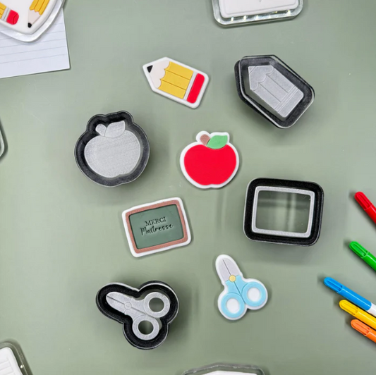 SCHULE / SCHOOL 26 - Minis (x4) (Ausstechform und Stamp)
