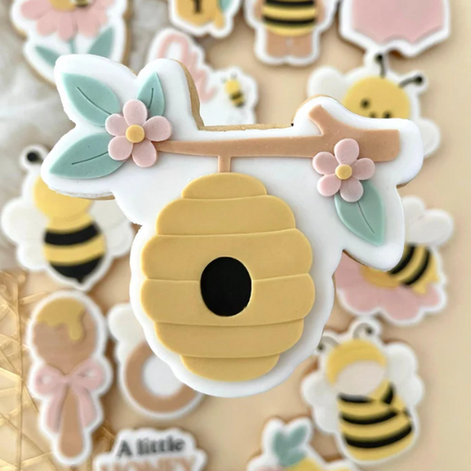 BABY-BIENE 7 - Blühender Bienenstock (Ausstechform und Stamp)
