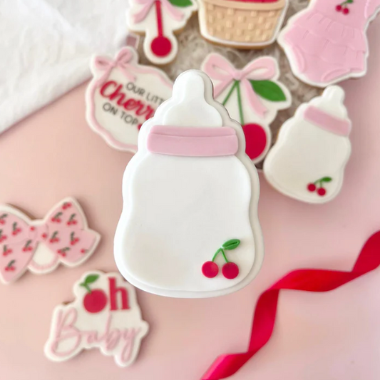 BABY-KIRSCH 6 - Kirsch-Babyflasche (Ausstechform und Stamp)