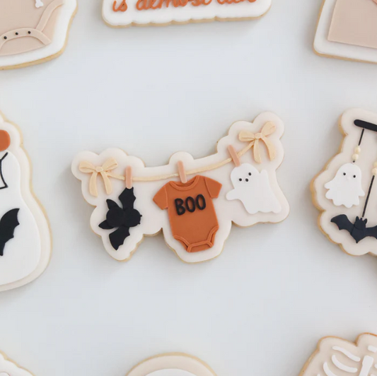 HALLOWEEN BABY SHOWER 10 - Hängender Baby-Body