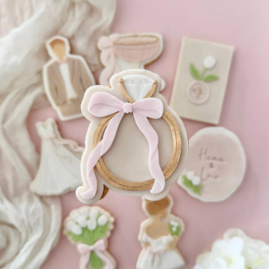 HOCHZEIT 81 - Ring mit Knoten
