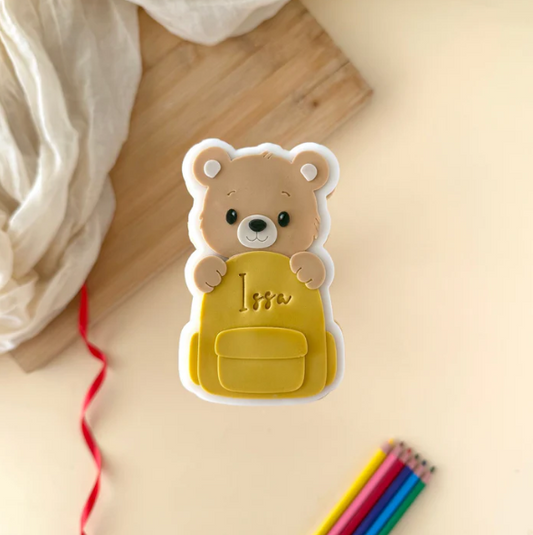 SCHULE / SCHOOL 57 - Teddybär mit Rucksack - L