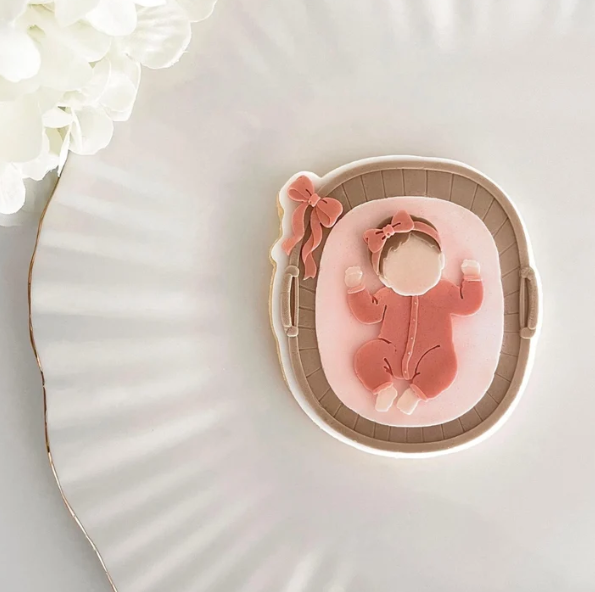 BABY SHOWER 3041 - Baby im Bett