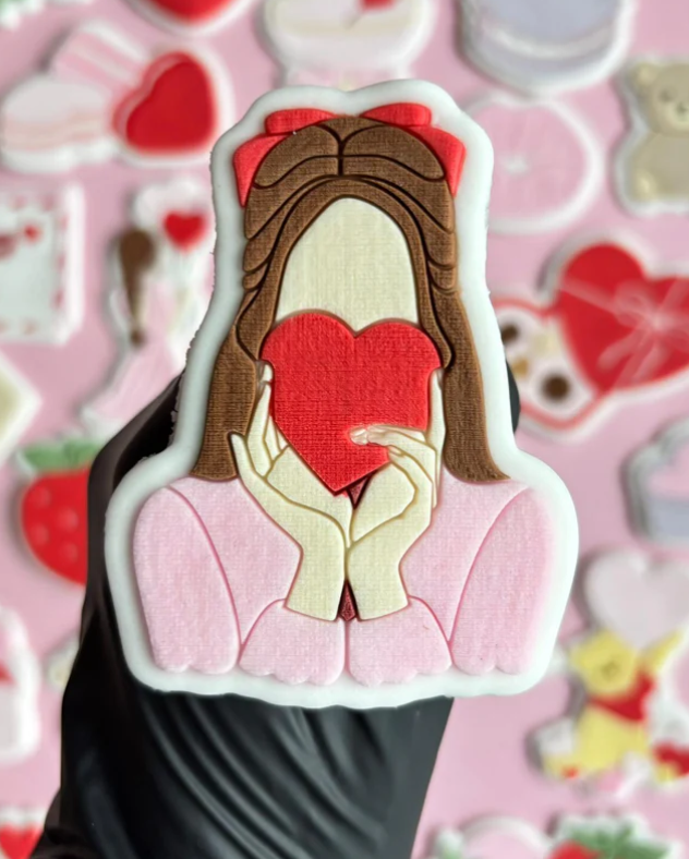 VALENTINSTAG 4 - Mädchen mit Herz (Ausstechform und Stamp)