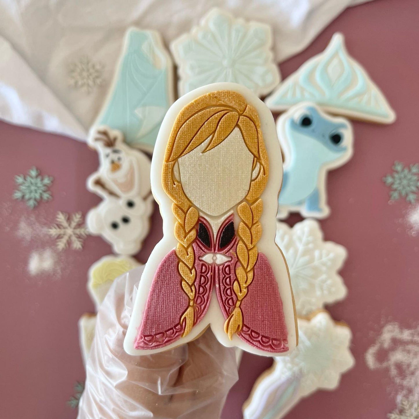 FROZEN 17 - Anna (Ausstechform und Stamp)