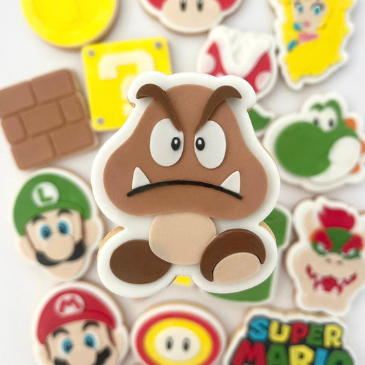 MARIO 7 - Goomba (Ausstechform und Stamp)