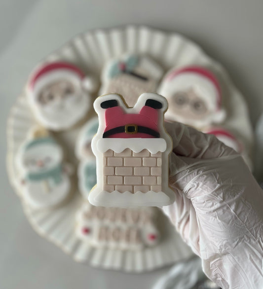 WEIHNACHTEN 2025 - 83 Weihnachtsmann im Schornstein