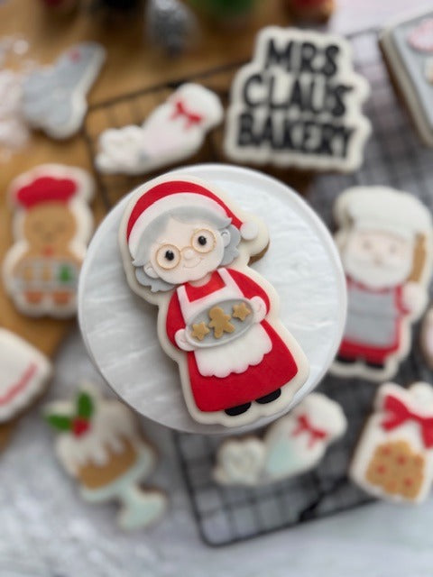 WEIHNACHTEN 2025 - 68 Weihnachtsköchin